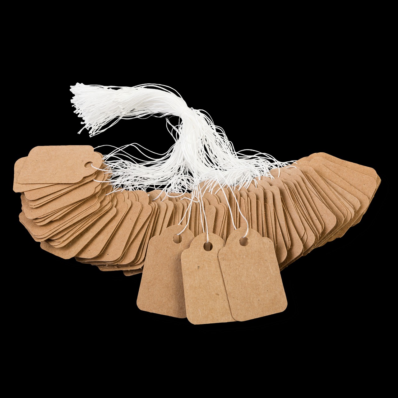 100 Hängeetiketten mit Faden, brauner Umweltkarton 25x39 mm