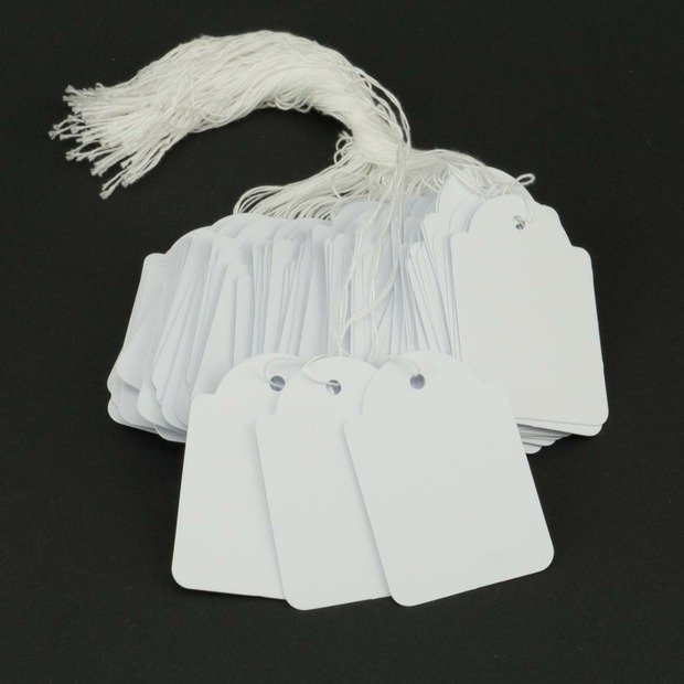 100 Hängeetiketten mit Faden 45x65 mm